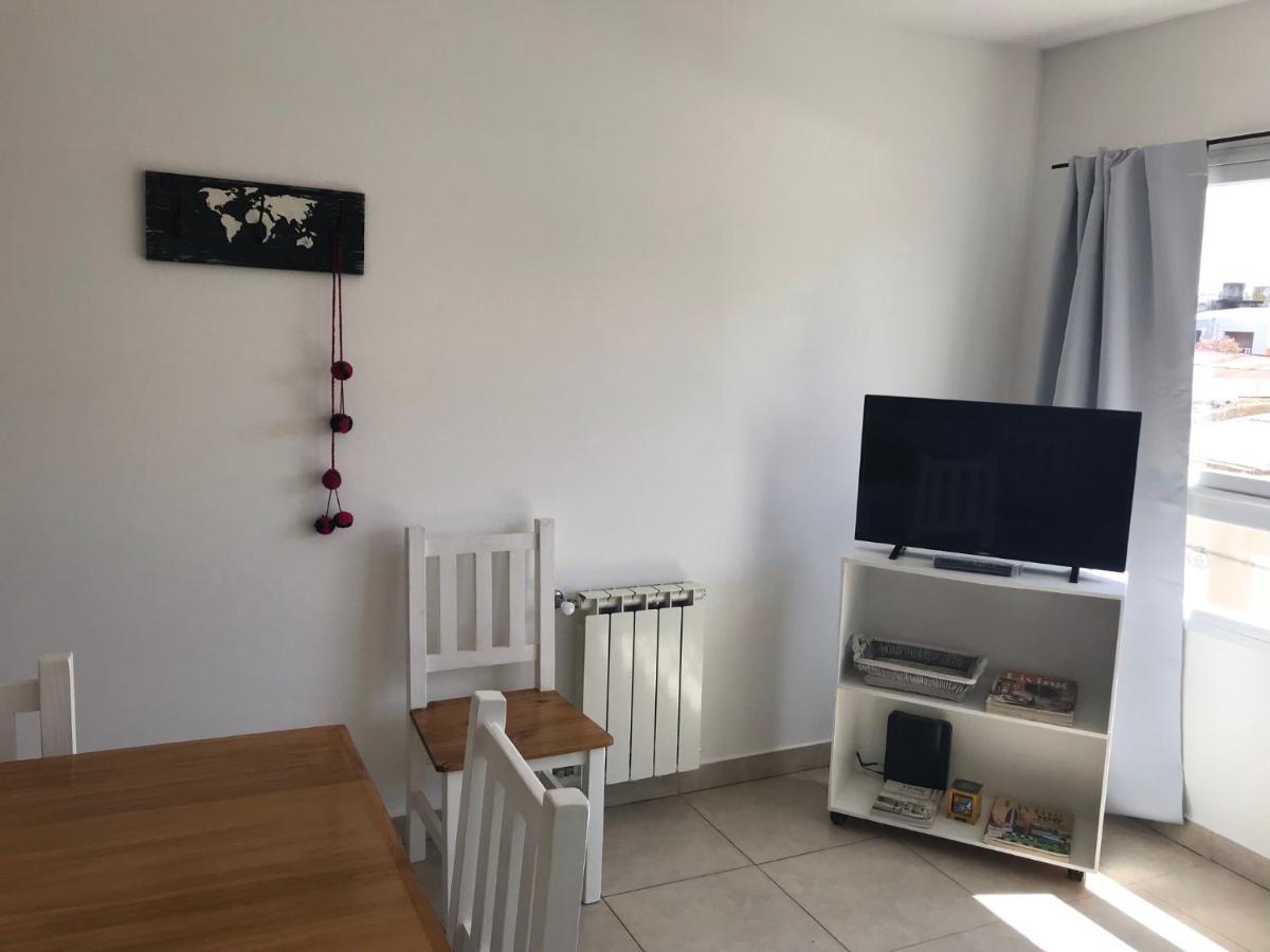 Dto Nuevo Barrio Universitario II , Wifi Y Cochera-Check In Express-Pet Friendly Баия-Бланка Экстерьер фото