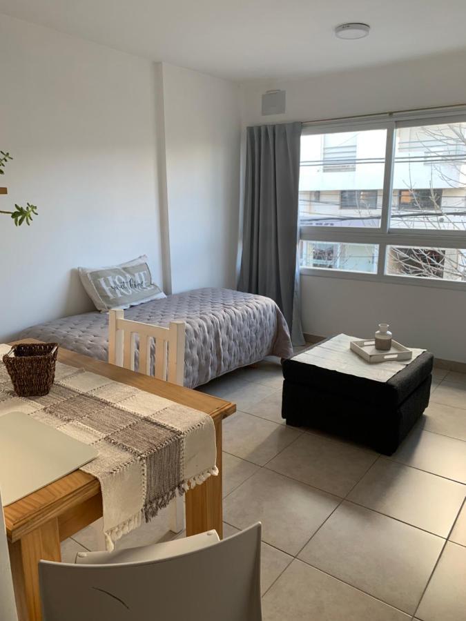 Dto Nuevo Barrio Universitario II , Wifi Y Cochera-Check In Express-Pet Friendly Баия-Бланка Экстерьер фото